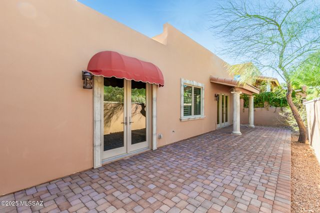 2615 E Via Corta Dei Fiori, Tucson, AZ 85718