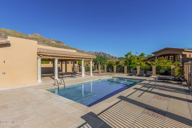 2615 E Via Corta Dei Fiori, Tucson, AZ 85718