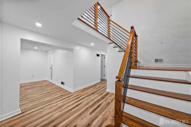 12 Barker Road, Franklin, NJ 08873