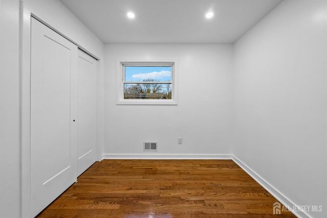 12 Barker Road, Franklin, NJ 08873