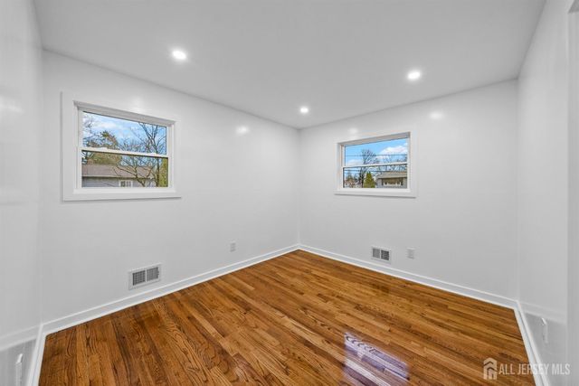 12 Barker Road, Franklin, NJ 08873