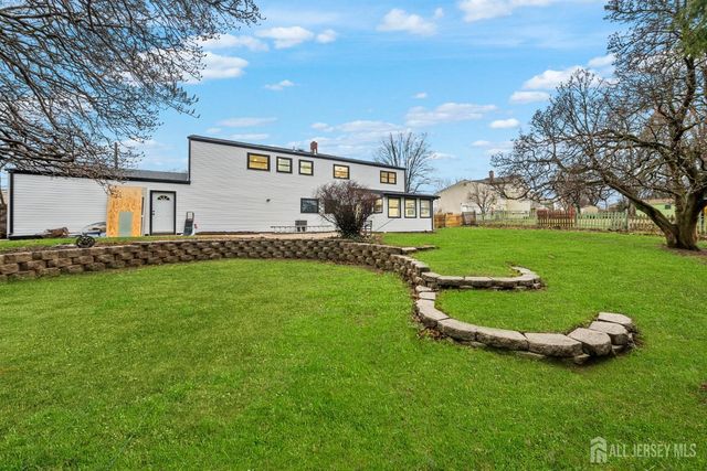 12 Barker Road, Franklin, NJ 08873