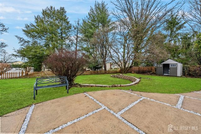 12 Barker Road, Franklin, NJ 08873