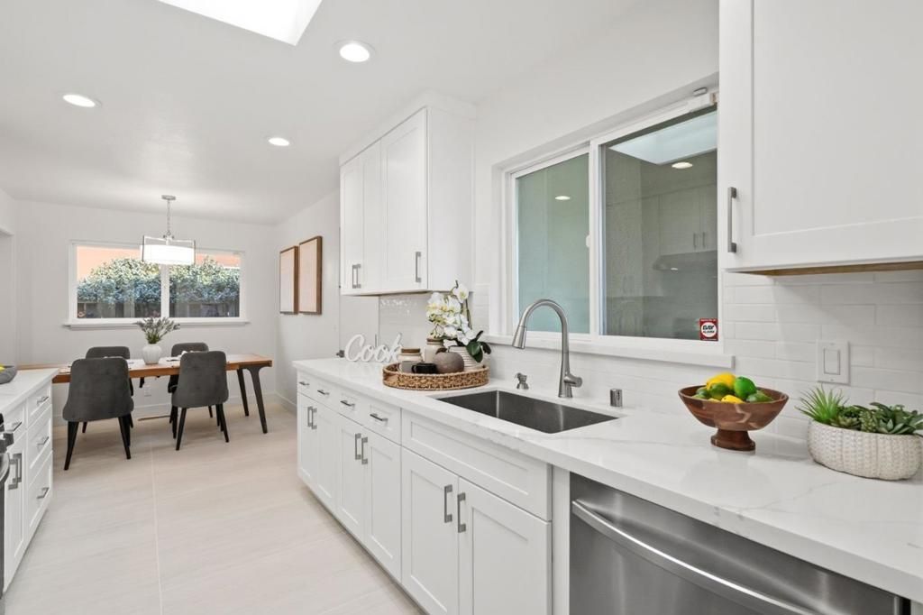 Image 13 of property listing at 841 Brentwood Drive, San Jose, CA 95129