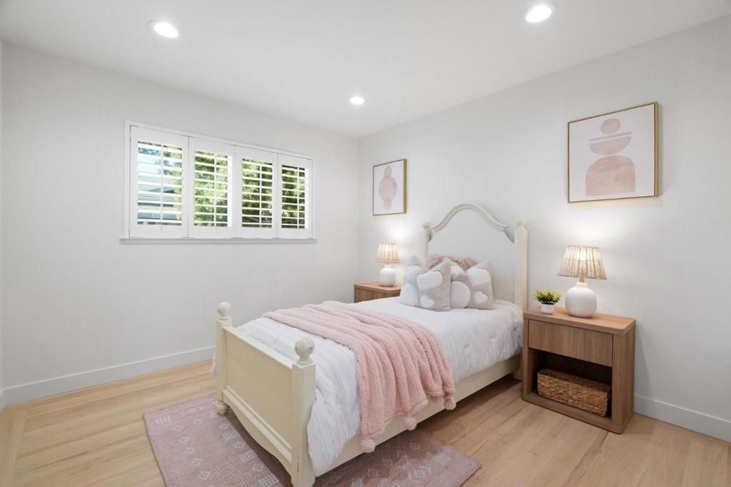 Image 22 of property listing at 841 Brentwood Drive, San Jose, CA 95129