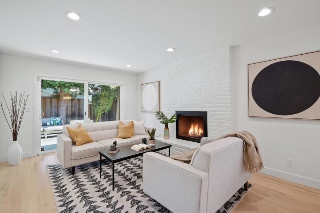 Image 7 of property listing at 841 Brentwood Drive, San Jose, CA 95129