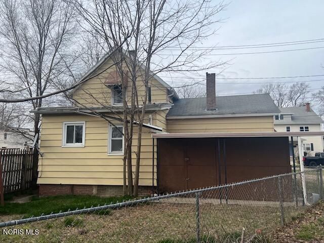 1925 Airline Avenue, Toledo, OH 43609