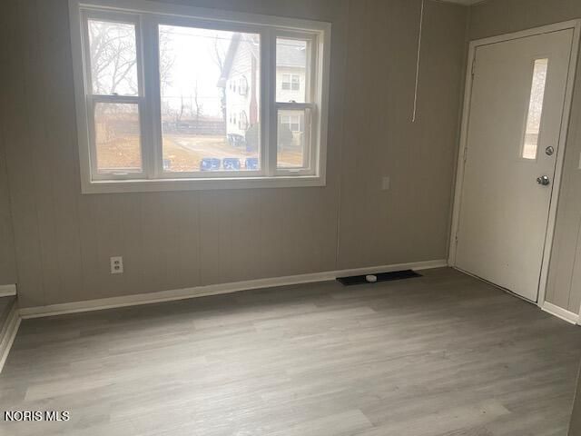 1925 Airline Avenue, Toledo, OH 43609