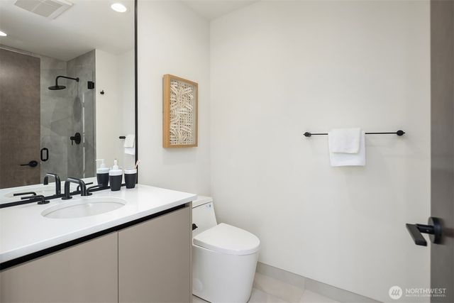 415 99th Avenue NE, Bellevue, WA 98004