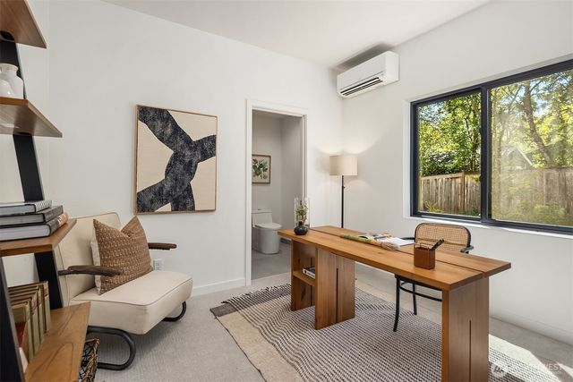 415 99th Avenue NE, Bellevue, WA 98004
