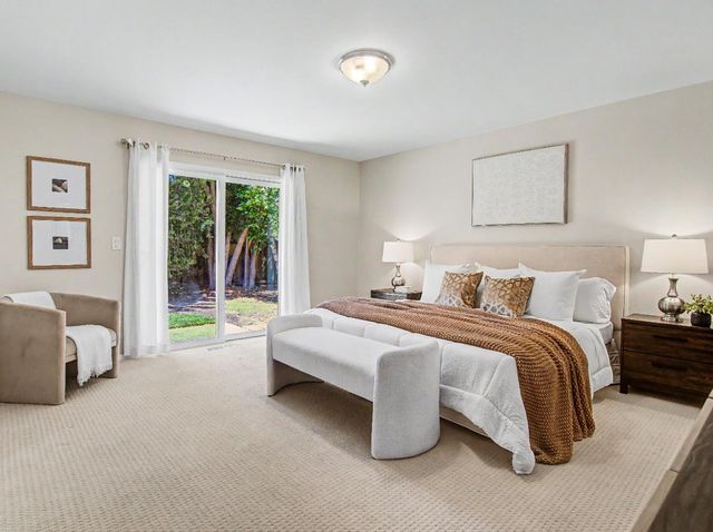 2091 Robinhood Lane, Los Altos, CA 94024