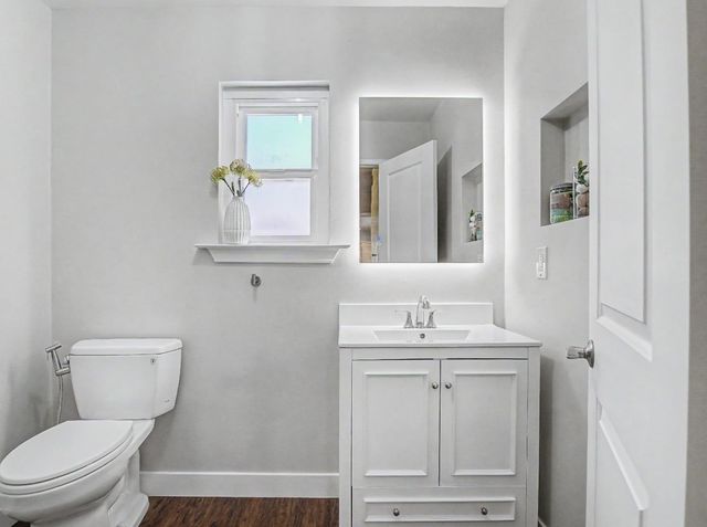 2091 Robinhood Lane, Los Altos, CA 94024