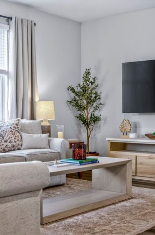 826 Ewell Farm Drive, Spring Hill, TN 37174