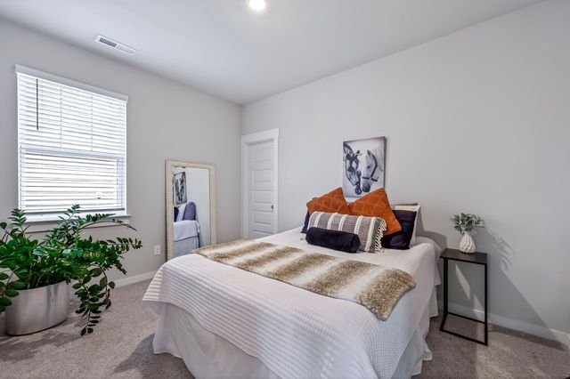 826 Ewell Farm Drive, Spring Hill, TN 37174