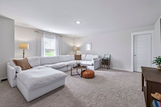 826 Ewell Farm Drive, Spring Hill, TN 37174