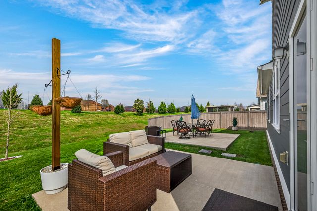 826 Ewell Farm Drive, Spring Hill, TN 37174