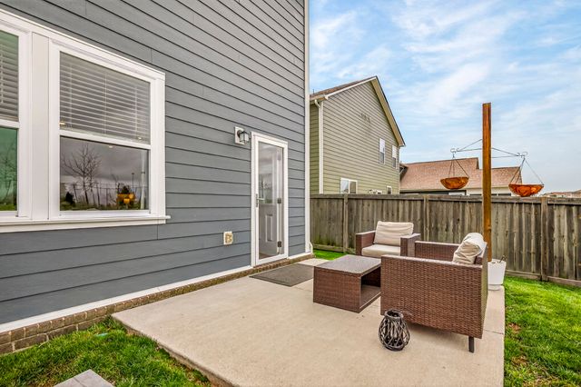 826 Ewell Farm Drive, Spring Hill, TN 37174