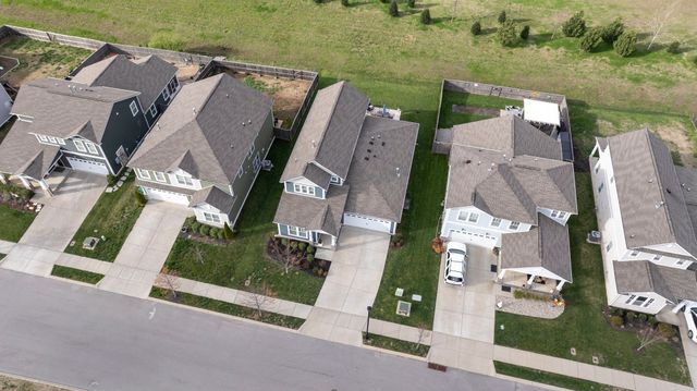 826 Ewell Farm Drive, Spring Hill, TN 37174