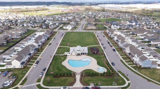 826 Ewell Farm Drive, Spring Hill, TN 37174