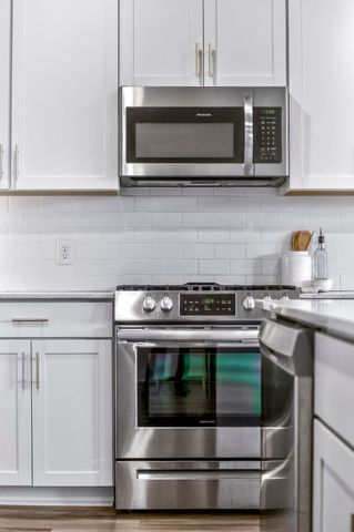 826 Ewell Farm Drive, Spring Hill, TN 37174