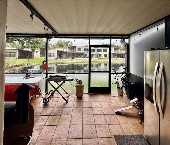 9717 N New River Canal Rd 406, Plantation, FL 33324