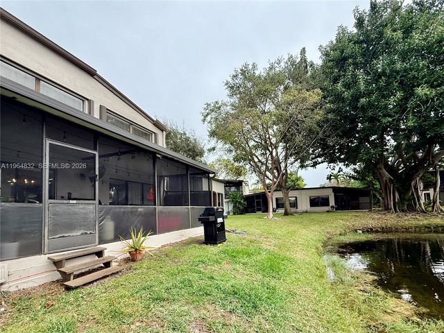 9717 N New River Canal Rd 406, Plantation, FL 33324