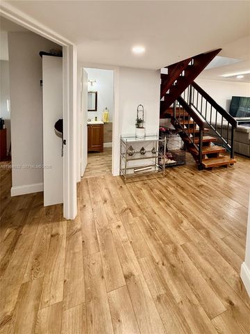 9717 N New River Canal Rd 406, Plantation, FL 33324