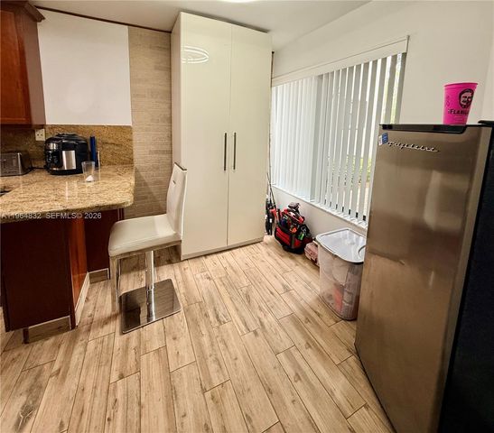 9717 N New River Canal Rd 406, Plantation, FL 33324