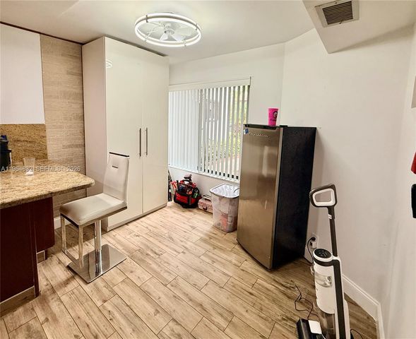 9717 N New River Canal Rd 406, Plantation, FL 33324