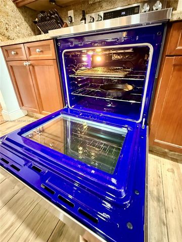 9717 N New River Canal Rd 406, Plantation, FL 33324