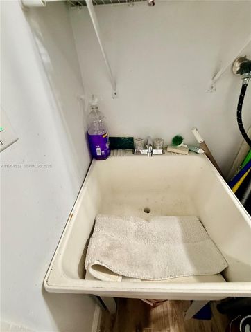 9717 N New River Canal Rd 406, Plantation, FL 33324