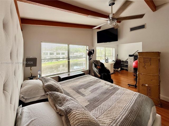 9717 N New River Canal Rd 406, Plantation, FL 33324