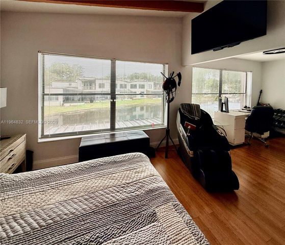 9717 N New River Canal Rd 406, Plantation, FL 33324