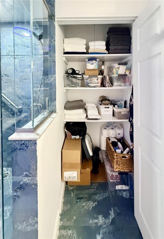 9717 N New River Canal Rd 406, Plantation, FL 33324