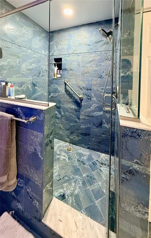 9717 N New River Canal Rd 406, Plantation, FL 33324