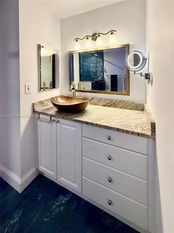 9717 N New River Canal Rd 406, Plantation, FL 33324