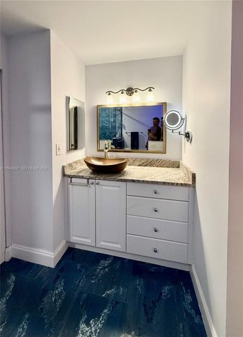 9717 N New River Canal Rd 406, Plantation, FL 33324