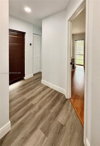 9717 N New River Canal Rd 406, Plantation, FL 33324