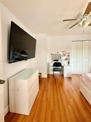 9717 N New River Canal Rd 406, Plantation, FL 33324