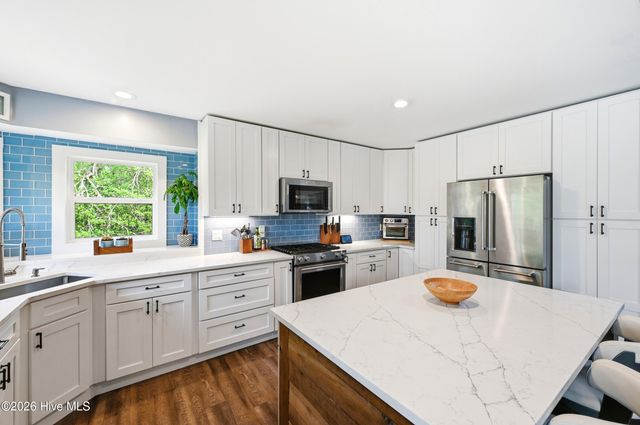 629 Hughes Road, Hampstead, NC 28443