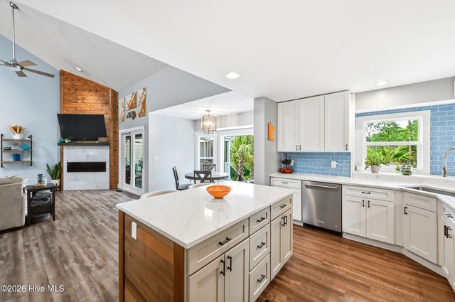 629 Hughes Road, Hampstead, NC 28443