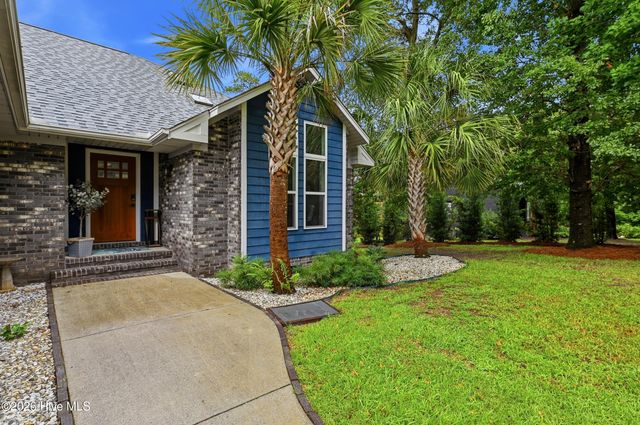 629 Hughes Road, Hampstead, NC 28443
