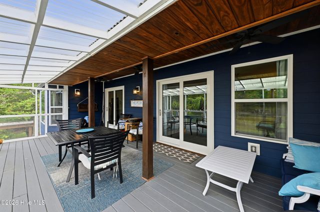 629 Hughes Road, Hampstead, NC 28443