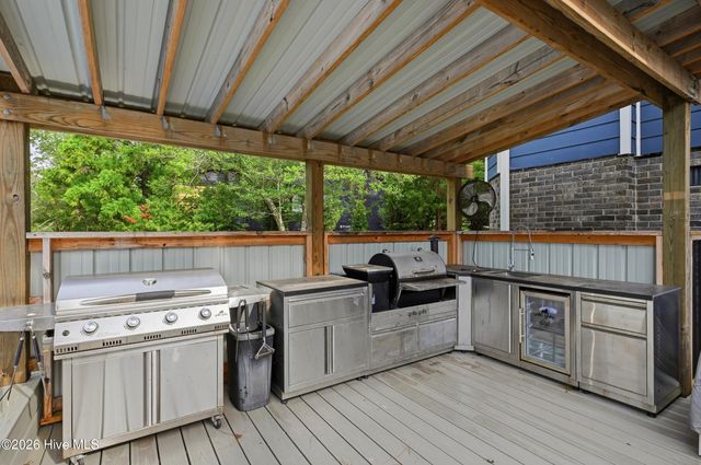 629 Hughes Road, Hampstead, NC 28443