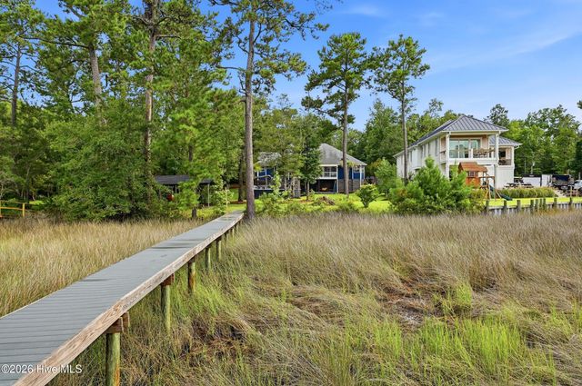 629 Hughes Road, Hampstead, NC 28443