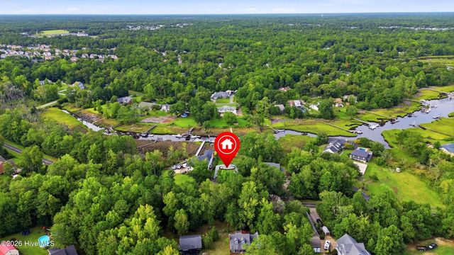 629 Hughes Road, Hampstead, NC 28443