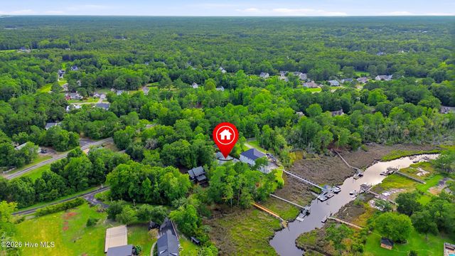 629 Hughes Road, Hampstead, NC 28443