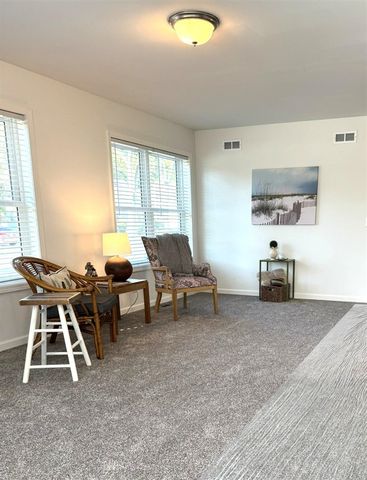 608 Jackson Avenue, Muskegon, MI 49442