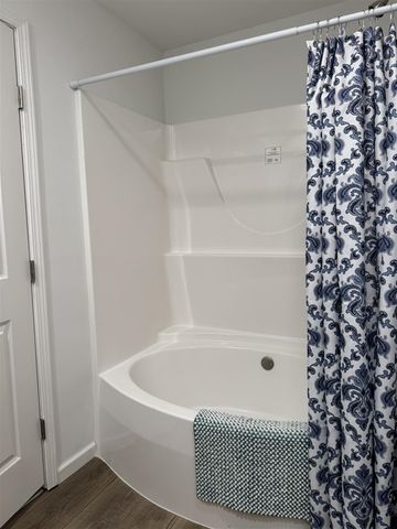 608 Jackson Avenue, Muskegon, MI 49442