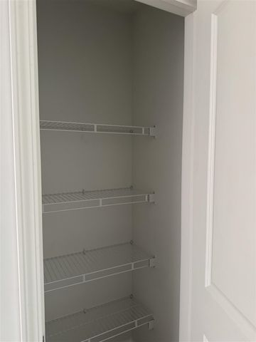 608 Jackson Avenue, Muskegon, MI 49442